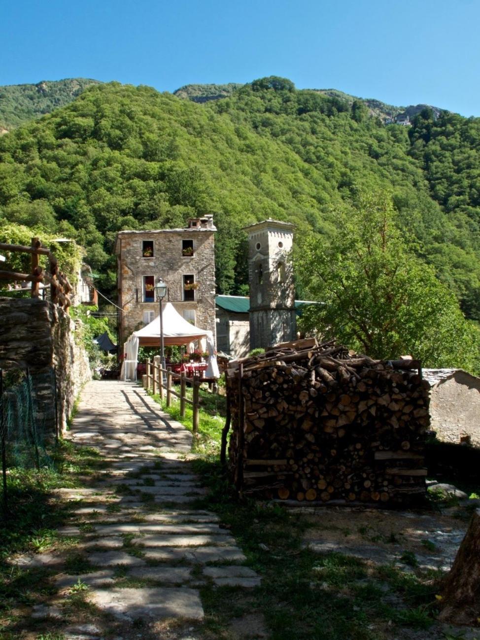 Gasthaus Borgo Isola Santa Exterior foto