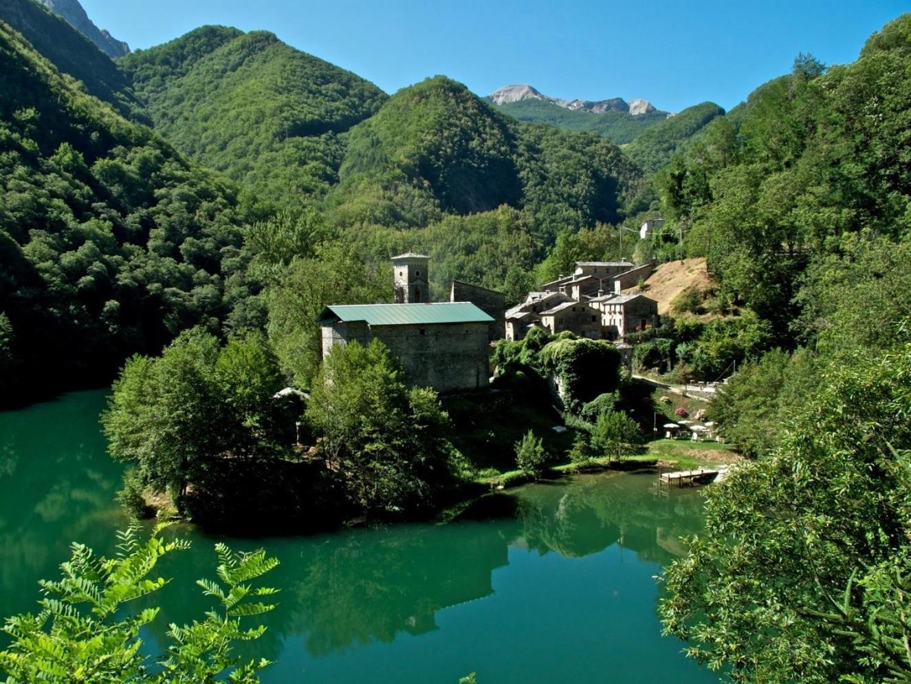 Gasthaus Borgo Isola Santa Exterior foto